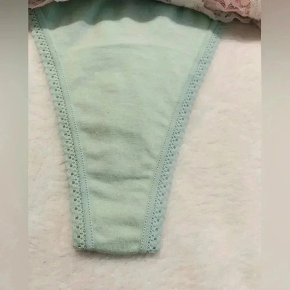 BETSEY JOHNSON PACK OF  5 LACE THONGS L - Picture 3 of 5